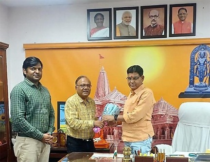 उच्च शिक्षा मंत्री से मिले कुलपति प्रो. दयाल