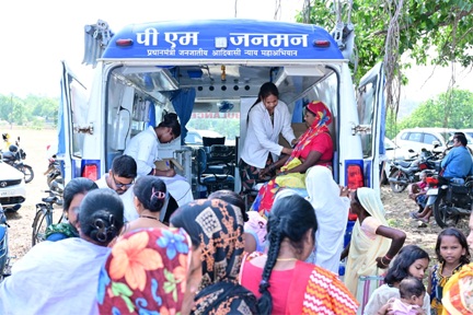 सुशासन तिहार 2026: खूंटीटोली शिविर में 102 आवेदनों का मौके पर निराकरण
