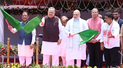 केंद्रीय गृह मंत्री अमित शाह ने रायपुर में अत्याधुनिक ‘नेक्स्ट जेन सीजी डायल-112 सेवा’ और मोबाइल फॉरेंसिक वैन का किया शुभारंभ