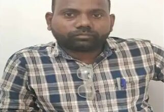 बेमेतरा में पटवारी 15 हजार रुपए रिश्वत लेते गिरफ्तार बेमेतरा में पटवारी 15 हजार रुपए रिश्वत लेते गिरफ्तार