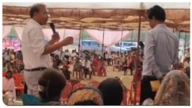 मंच से गूंजा कलेक्टर का संदेश, खाद की कालाबाजारी रोकने की दिलाई शपथ