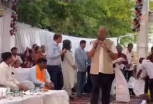बृजमोहन ने नायब तहसीलदार पर जताया गुस्सा, सुशासन तिहार में चर्चा