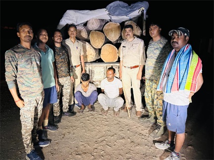 ’अवैध लकड़ी परिवहन पर बड़ी कार्रवाई, 8 नग साल लट्ठा सहित पिकअप वाहन जब्त’ ’अवैध लकड़ी परिवहन पर बड़ी कार्रवाई, 8 नग साल लट्ठा सहित पिकअप वाहन जब्त’