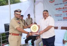 मंत्री राजेश अग्रवाल ने अंबिकापुर पुलिस ग्राउंड में अत्याधुनिक ‘नेक्स्ट जेन सीजी डायल-112 सेवा’ और मोबाइल फॉरेंसिक वैन का किया शुभारंभ