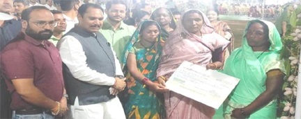 नारायणपुर में टसर रेशम ने बदली आदिवासियों की तकदीर नारायणपुर में टसर रेशम ने बदली आदिवासियों की तकदीर