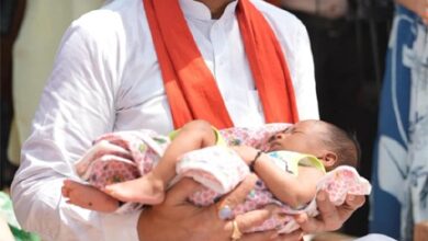 एक माह के नवजात का मुख्यमंत्री ने किया नामकरण, “रविशंकर” नाम से गूंजा गांव का आंगन