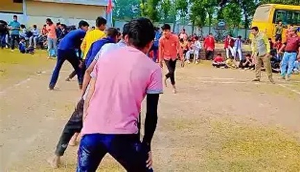 बच्चों में खेल भावना विकसित करने, खेलों की बारीकियों की जानकारी देने तथा उत्कृष्ट प्रदर्शन के लिए प्रेरित करने ग्रीष्मकालीन प्रशिक्षण शिविरों का आयोजन