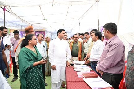 ’सुशासन तिहार 2026’ : ’देवरीकला शिविर में उमड़ा जनसैलाब, आवेदनों का हुआ त्वरित निपटारा’