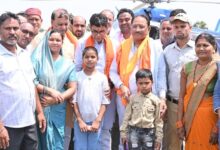 ’चिरायु योजना से मिली नई जिंदगी: समीरा और नितिन ने मुख्यमंत्री को थैंक यू कार्ड देकर जताया आभार’ ’चिरायु योजना से मिली नई जिंदगी: समीरा और नितिन ने मुख्यमंत्री को थैंक यू कार्ड देकर जताया आभार’