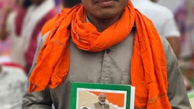 सुशासन तिहार में संतोष को गांव में ही मिला राशन कार्ड, परिवार को मिली बड़ी राहत