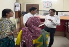 महिला की शिकायत पर सख्त हुए राजस्व मंत्री, रायपुर तहसील अफसरों को लगाई फटकार महिला की शिकायत पर सख्त हुए राजस्व मंत्री, रायपुर तहसील अफसरों को लगाई फटकार