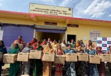 मुख्यमंत्री विष्णु देव साय की घोषणा का त्वरित असर: कोसरंगी की दीदियों को मिली 50 निःशुल्क सिलाई मशीनें