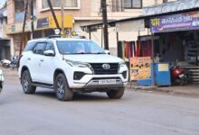 राजस्व मंत्री टंक राम वर्मा ने छोड़ा ‘पायलट-फॉलो’ वाहनों का काफिला