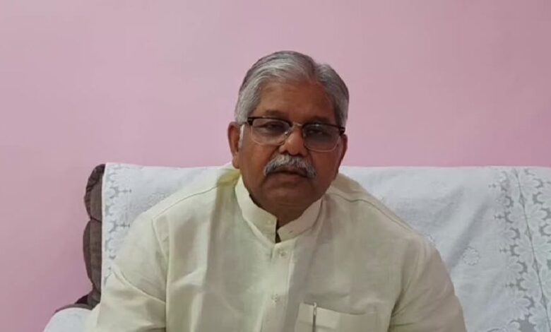 पूर्व विधानसभा अध्यक्ष धरमलाल कौशिक हुए लूट का शिकार, मॉर्निंग वाक करते बाइक सवार मोबाइल छीन कर भागा