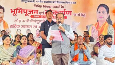 स्वच्छता, पेयजल, सड़क, अधोसंरचना और नागरिक सुविधाएं बढ़ाने प्रमुखता से किये जा रहे काम – अरुण साव स्वच्छता, पेयजल, सड़क, अधोसंरचना और नागरिक सुविधाएं बढ़ाने प्रमुखता से किये जा रहे काम – अरुण साव