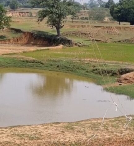 जशपुर के नीमगांव में जल संरक्षण की अनूठी मिसाल जशपुर के नीमगांव में जल संरक्षण की अनूठी मिसाल