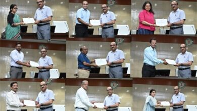 मुख्य सचिव ने ई-ऑफिस एवं समयबद्धता के लिए मंत्रालय के अधिकारी और कर्मचारियों को दिए प्रशंसा पत्र
