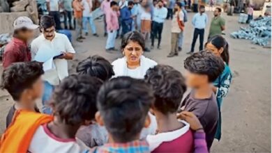 20 बच्चों को बाल श्रम से मुक्त कराया गया 20 बच्चों को बाल श्रम से मुक्त कराया गया