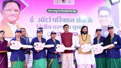 पिंक ऑटो योजना का विस्तार: 52 और महिलाओं को मिली आत्मनिर्भरता की नई राह