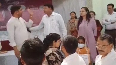 सुशासन तिहार में हंगामा: नपा अध्यक्ष और ADM के बीच तीखी बहस