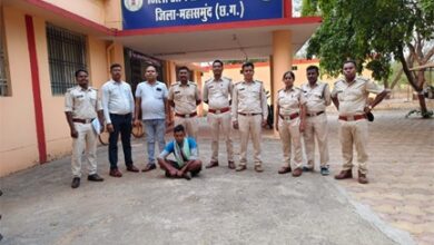 ’अवैध शिकार पर वन विकास निगम की बड़ी कार्रवाई, बारनवापारा क्षेत्र से एक आरोपी गिरफ्तार, भेजा गया जेल’