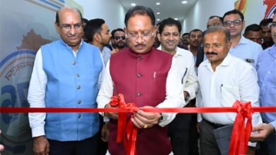मुख्यमंत्री विष्णुदेव साय ने किया मुख्यमंत्री हेल्पलाइन एवं शिकायत प्रबंधन प्रणाली का अवलोकन