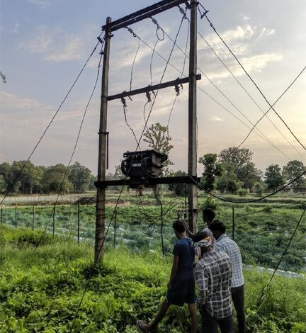 मुख्यमंत्री कैंप कार्यालय की त्वरित पहल से ग्राम बोड़ालाता में बहाल हुई बिजली व्यवस्था