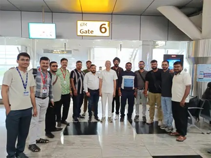 PIB रायपुर का मीडिया दल गुजरात रवाना, बुलेट ट्रेन से गिफ्ट सिटी तक विकास मॉडल का करेगा अध्ययन PIB रायपुर का मीडिया दल गुजरात रवाना, बुलेट ट्रेन से गिफ्ट सिटी तक विकास मॉडल का करेगा अध्ययन