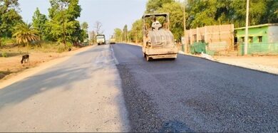 सड़क नहीं, समृद्धि का नया मार्ग:NH-130D ने बदली नारायणपुर की सूरत और सीरत सड़क नहीं, समृद्धि का नया मार्ग:NH-130D ने बदली नारायणपुर की सूरत और सीरत