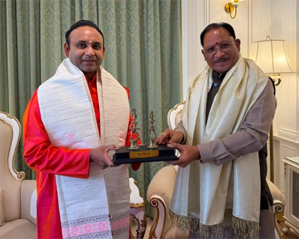 मुख्यमंत्री विष्णुदेव साय ने सत्य साई ग्राम के सेवा मॉडल को बताया जनकल्याण का प्रेरक उदाहरण मुख्यमंत्री विष्णुदेव साय ने सत्य साई ग्राम के सेवा मॉडल को बताया जनकल्याण का प्रेरक उदाहरण
