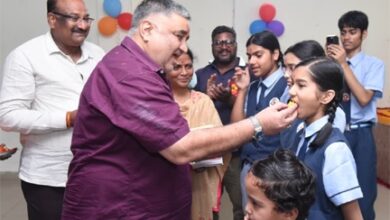 बेटियों के सपनों को मिली नई उड़ान, शाला प्रवेश उत्सव में शामिल हुए पर्यटन एवं संस्कृति मंत्री राजेश अग्रवाल बेटियों के सपनों को मिली नई उड़ान, शाला प्रवेश उत्सव में शामिल हुए पर्यटन एवं संस्कृति मंत्री राजेश अग्रवाल