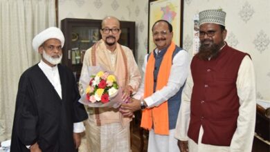 राज्यपाल डेका से छत्तीसगढ़ राज्य हज कमेटी के अध्यक्ष ने की सौजन्य भेंट