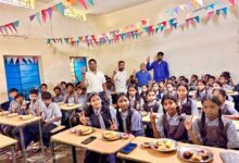 500 विद्यालयों में पोषण, पर्यावरण और सहभागिता का संगम, बैगलेस डे पर सूरजपुर की अनूठी पहल 500 विद्यालयों में पोषण, पर्यावरण और सहभागिता का संगम, बैगलेस डे पर सूरजपुर की अनूठी पहल