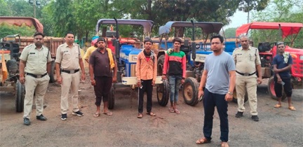 धमतरी में माफियाओं पर प्रशासन का ‘सख्त’: राजस्व और खनिज विभाग की बड़ी कार्रवाई धमतरी में माफियाओं पर प्रशासन का ‘सख्त’: राजस्व और खनिज विभाग की बड़ी कार्रवाई