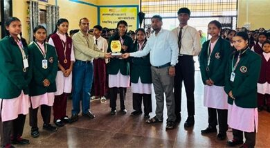 नारायणपुर के आदिवासी अंचल प्रतिभावान विद्यार्थियों का नई दिल्ली स्थित संसद भवन का शैक्षणिक भ्रमण