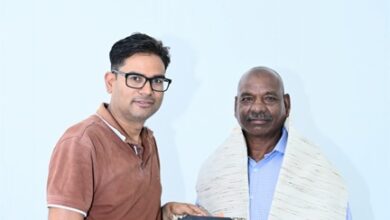 होजाई जिला समिति (असम) के उपसभापति रमाकांत गौड़ ने वित्त मंत्री ओपी चौधरी से की आत्मीय मुलाकात होजाई जिला समिति (असम) के उपसभापति रमाकांत गौड़ ने वित्त मंत्री ओपी चौधरी से की आत्मीय मुलाकात