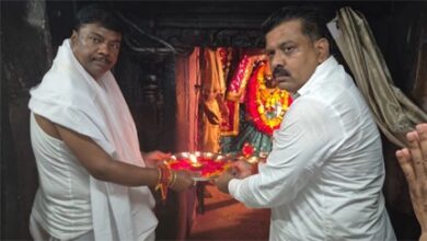 तिरंगा यात्रा के दूसरे दिवस माँ दंतेश्वरी की पूजा-अर्चना कर उप मुख्यमंत्री एवं वन मंत्री ने किया यात्रा का शुभारंभ