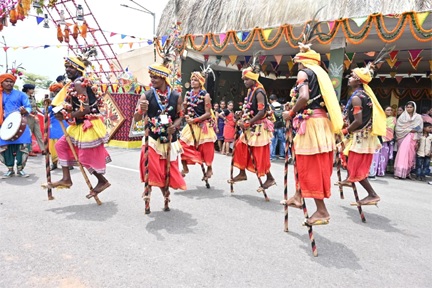 छत्तीसगढ़ के पहले पर्व हरेली पर मुख्यमंत्री निवास में सजी लोक संस्कृति की जीवंत झांकी