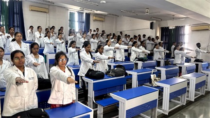 शासकीय दंत चिकित्सा महाविद्यालय, रायपुर में ‘नशा मुक्त भारत अभियान’ के तहत शपथ ग्रहण कार्यक्रम आयोजित शासकीय दंत चिकित्सा महाविद्यालय, रायपुर में ‘नशा मुक्त भारत अभियान’ के तहत शपथ ग्रहण कार्यक्रम आयोजित