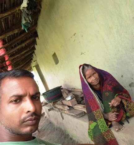धान बेचने की चिंता थी, समाधान घर की चौखट पर मिला