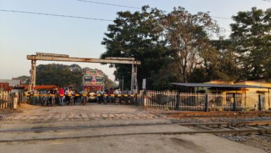 सिद्धबाबा गेट (भाटापारा–हथबंद) रेलवे समपार क्रमांक 385 अस्थायी रूप से बंद रहेगा सिद्धबाबा गेट (भाटापारा–हथबंद) रेलवे समपार क्रमांक 385 अस्थायी रूप से बंद रहेगा