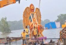 रायपुर में गणपति विसर्जन, बड़ी मूर्तियां महादेव घाट पहुंचीं