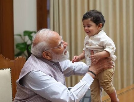 ’आज के बच्चे, कल का भविष्य : सेवा संकल्प से साकार हो रहा सुपोषित छत्तीसगढ़’ ’आज के बच्चे, कल का भविष्य : सेवा संकल्प से साकार हो रहा सुपोषित छत्तीसगढ़’