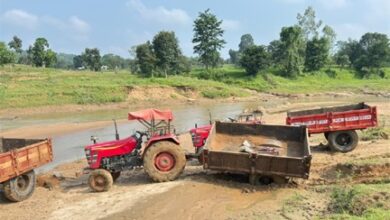 सीएम हेल्पलाइन की शिकायत पर विष्णुदेव साय सरकार की त्वरित कार्रवाई, अवैध रेत परिवहन पर कसा शिकंजा