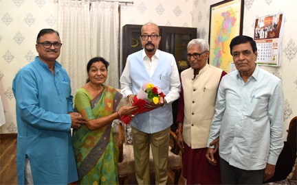 छत्तीसगढ़ी को आठवीं अनुसूची में शामिल कराने के लिए सकारात्मक पहल छत्तीसगढ़ी को आठवीं अनुसूची में शामिल कराने के लिए सकारात्मक पहल