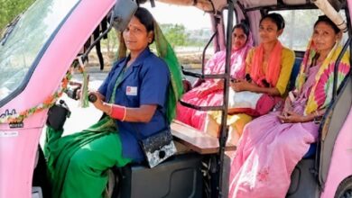 सेवा की कहानी : कभी कर्ज की चिंता, आज आत्मनिर्भरता की राह पर रेशम सेवा की कहानी : कभी कर्ज की चिंता, आज आत्मनिर्भरता की राह पर रेशम