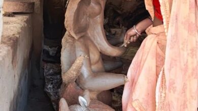 णपति बप्पा की मिट्टी की प्रतिमा बनाकर बस्तर की महिलाओं ने हुनर से कमाए 1.80 लाख रुपए णपति बप्पा की मिट्टी की प्रतिमा बनाकर बस्तर की महिलाओं ने हुनर से कमाए 1.80 लाख रुपए