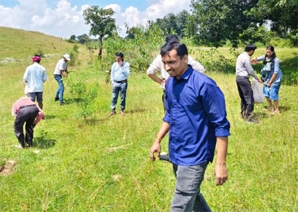 सेवा संकल्प अभियान: जोगी डोंगरी जलाशय में स्वच्छता अभियान से दिया जल संरक्षण का संदेश सेवा संकल्प अभियान: जोगी डोंगरी जलाशय में स्वच्छता अभियान से दिया जल संरक्षण का संदेश