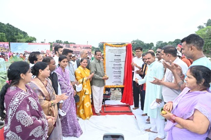 सेवा संकल्प अभियान : खर्राघाट में 29.99 करोड़ के विकास कार्यों का भूमिपूजन सेवा संकल्प अभियान : खर्राघाट में 29.99 करोड़ के विकास कार्यों का भूमिपूजन