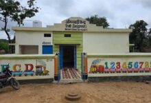 सेवा संकल्प अभियान : सेवा की कहानी : रंग-बिरंगी दीवारों से आंगनबाड़ी बना बच्चों की पसंदीदा जगह, बढ़ी नौनिहालों की उपस्थिति